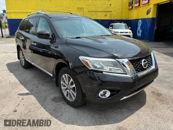 ✅ 2014 Nissan Pathfinder SV • VIN: 5N1AR2MM5EC703839 • Lot: 61103445. Listed on Copart with 103,690 mi. Free auction sales archive from the USA and detailed vehicle history report at DreamBid. Image 1.