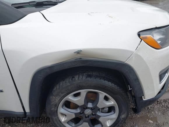 ✅ 2021 Jeep Compass Limited • VIN: 3C4NJCCB9MT597434 • Lot: 41580549. Listed on IAAI with 51,549 mi. Free auction sales archive from the USA and detailed vehicle history report at DreamBid. Image 6.