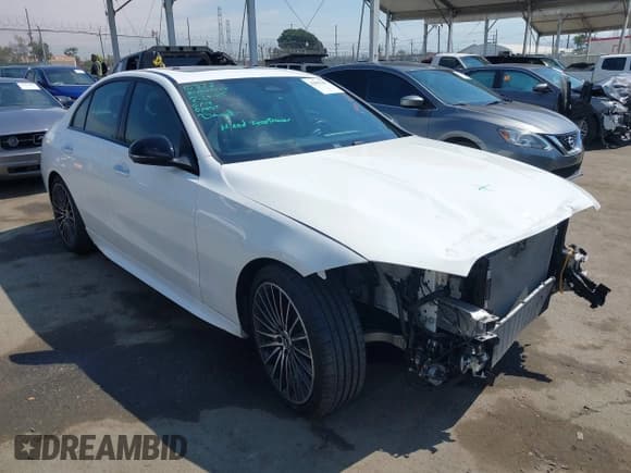 ✅ 2024 Mercedes-Benz C 300 • VIN: W1KAF4GB9RR237165 • Lot: 42907491. Wystawiony na IAAI z przebiegiem 8 143 mil. Bezpłatny archiwum sprzedaży aukcyjnych z USA i szczegółowy raport historii pojazdu na DreamBid. Zdjęcie 1.