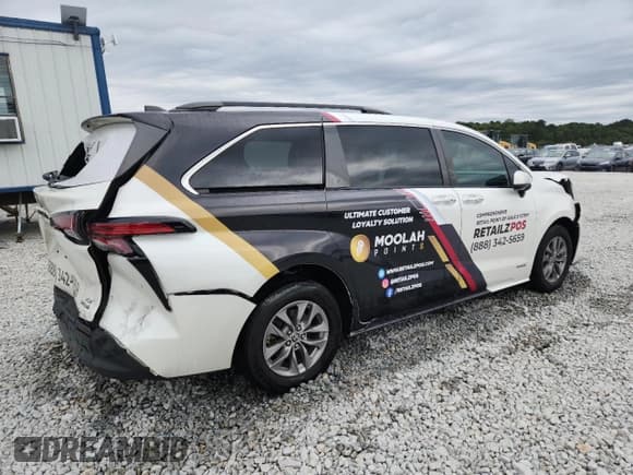 ✅ 2021 Toyota Sienna XLE • VIN: 5TDYRKEC3MS001816 • Lot: 85180775. Listed on Copart with 163,102 mi. Free auction sales archive from the USA and detailed vehicle history report at DreamBid. Image 3.