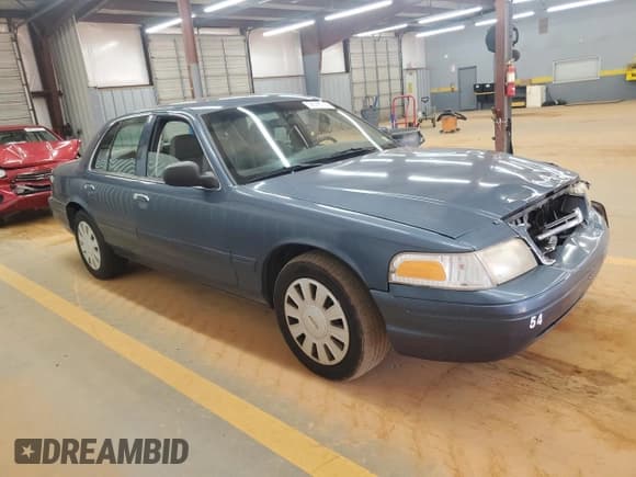 ✅ 2008 Ford Police Interceptor • VIN: 2FAFP71V68X129971 • Lot: 72078705. Wystawiony na Copart z przebiegiem 140 098 mil. Bezpłatny archiwum sprzedaży aukcyjnych z USA i szczegółowy raport historii pojazdu na DreamBid. Zdjęcie 4.