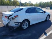 ✅ 2018 Toyota Camry SE • VIN: 4T1B11HK3JU113450 • Lot: 43422254. Wystawiony na IAAI z przebiegiem 162 475 mil. Bezpłatny archiwum sprzedaży aukcyjnych z USA i szczegółowy raport historii pojazdu na DreamBid. Zdjęcie 4.