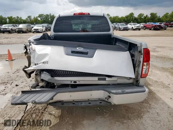 2017 Nissan Frontier SV с VIN 1N6BD0CT0HN743353, выставлен на аукционе Copart как лот 83779775 с пробегом 188 646 миль миль и Списание • Salvage title. История ставок и продаж доступна на DreamBid. Изображение 6.