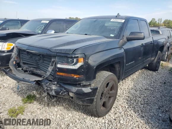 ✅ 2018 Chevrolet Silverado 1500 LT • VIN: 1GCVKREC7JZ304334 • Lot: 84803115. Wystawiony na Copart z przebiegiem 93 084 mil. Bezpłatny archiwum sprzedaży aukcyjnych z USA i szczegółowy raport historii pojazdu na DreamBid. Zdjęcie 1.