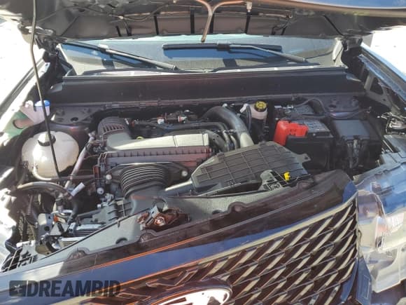 ✅ 2025 Ford Maverick XLT • VIN: 3FTTW8JA8SRA07864 • Lot: 86502585. Listed on Copart with 7,814 mi. Free auction sales archive from the USA and detailed vehicle history report at DreamBid. Image 11.