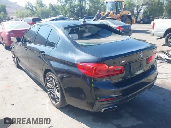 ✅ 2019 BMW 5 Series 540i • VIN: WBAJE5C58KWW28427 • Lot: 42853012. Listed on IAAI with 97,214 mi. Free auction sales archive from the USA and detailed vehicle history report at DreamBid. Image 3.