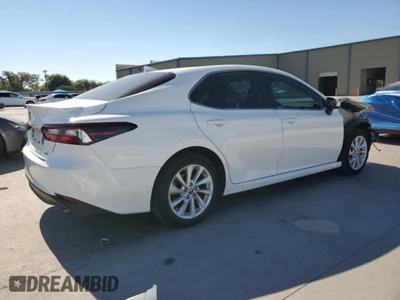 ✅ 2024 Toyota Camry LE • VIN: 4T1C11AK9RU236163 • Лот: 86491775. Опубликован ранее на Copart с пробегом 18 359 миль. Бесплатный доступ к архиву аукционных продаж из США и подробный отчёт об истории автомобиля на DreamBid. Изображение 3.