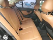 ✅ 2015 BMW 3 Series 328i xDrive • VIN: WBA3B5G57FNS12196 • Лот: 91198535. Опубликован ранее на Copart с пробегом 96 934 миль. Бесплатный доступ к архиву аукционных продаж из США и подробный отчёт об истории автомобиля на DreamBid. Изображение 10.