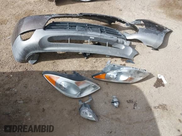 2011 Hyundai Veracruz GLS с VIN KM8NUDCC6BU176825, выставлен на аукционе IAAI как лот 41616493 с пробегом 174 006 миль миль и . История ставок и продаж доступна на DreamBid. Изображение 12.