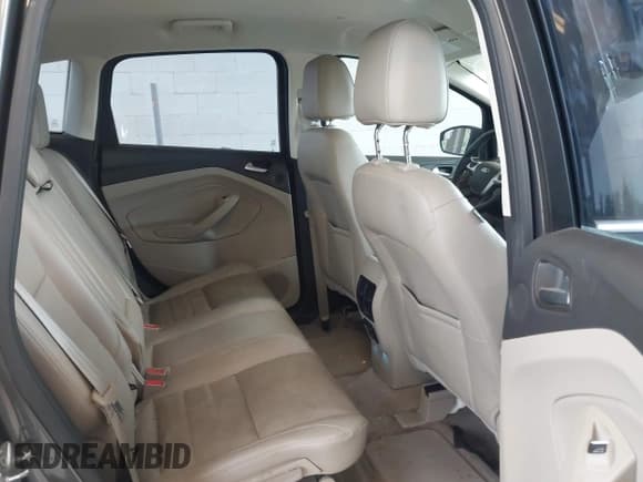 ✅ 2014 Ford C-Max SEL • VIN: 1FADP5BU0EL506465 • Lot: 42138014. Wystawiony na IAAI z przebiegiem 165 528 mil. Bezpłatny archiwum sprzedaży aukcyjnych z USA i szczegółowy raport historii pojazdu na DreamBid. Zdjęcie 8.