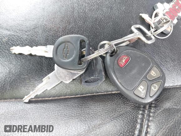 ✅ 2011 Chevrolet Silverado 1500 LTZ • VIN: 3GCPKTE3XBG290016 • Lot: 43051088. Wystawiony na IAAI z przebiegiem 220 359 mil. Bezpłatny archiwum sprzedaży aukcyjnych z USA i szczegółowy raport historii pojazdu na DreamBid. Zdjęcie 11.