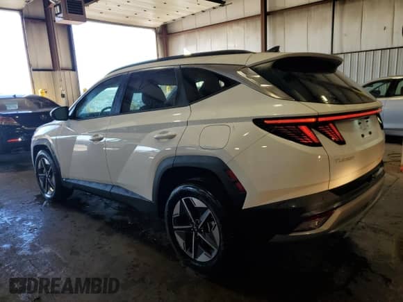 2025 Hyundai Tucson SEL Convenience с VIN 5NMJCCDE5SH582926, выставлен на аукционе Copart как лот 85825415 с пробегом 3 518 миль миль и Списание • Salvage title. История ставок и продаж доступна на DreamBid. Изображение 2.