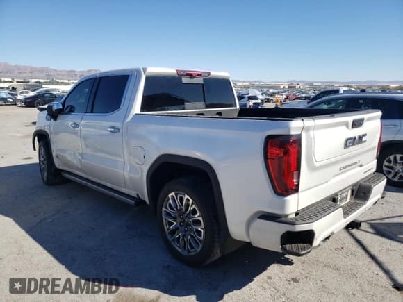 ✅ 2024 GMC Sierra 1500 Denali Ultimate • VIN: 1GTUUHEL4RZ333348 • Лот: 82270085. Опубликован ранее на Copart с пробегом 15 041 миль. Бесплатный доступ к архиву аукционных продаж из США и подробный отчёт об истории автомобиля на DreamBid. Изображение 2.