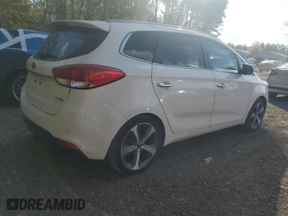 ✅ 2014 Kia Rondo EX • VIN: KNAHU8A39E7029667 • Lot: 85191135. Wystawiony na Copart z przebiegiem 271 151 mil. Bezpłatny archiwum sprzedaży aukcyjnych z USA i szczegółowy raport historii pojazdu na DreamBid. Zdjęcie 3.