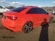✅ 2018 Audi RS 3 • VIN: WUABWGFF6J1901920 • Lot: 87127925. Wystawiony na Copart z przebiegiem 96 993 mil. Bezpłatny archiwum sprzedaży aukcyjnych z USA i szczegółowy raport historii pojazdu na DreamBid. Zdjęcie 3.