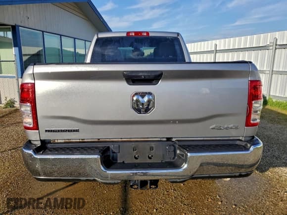 ✅ 2024 Ram 2500 Big Horn • VIN: 3C6UR5DJ4RG233130 • Lot: 96061885. Listed on Copart with 41,132 mi. Free auction sales archive from the USA and detailed vehicle history report at DreamBid. Image 6.