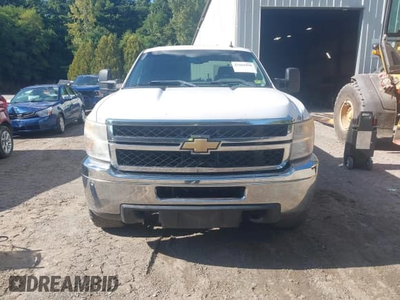 ✅ 2011 Chevrolet Silverado 2500HD LT • VIN: 1GC1KXC88BF236436 • Lot: 43161950. Wystawiony na IAAI z przebiegiem 255 184 mil. Bezpłatny archiwum sprzedaży aukcyjnych z USA i szczegółowy raport historii pojazdu na DreamBid. Zdjęcie 12.