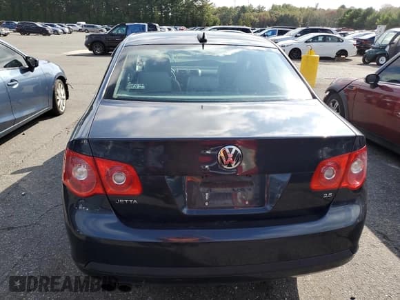 ✅ 2006 Volkswagen Jetta 2.5L • VIN: 3VWSG71K46M657173 • Лот: 81193465. Опубликован ранее на Copart с пробегом 146 458 миль. Бесплатный доступ к архиву аукционных продаж из США и подробный отчёт об истории автомобиля на DreamBid. Изображение 6.