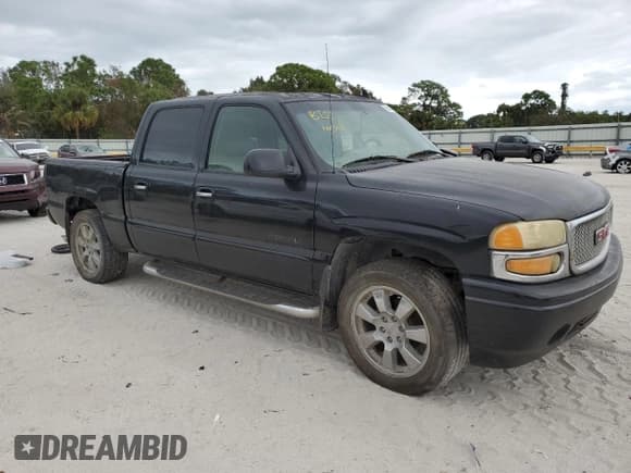 ✅ 2006 GMC Sierra Denali • VIN: 2GTEK63N161166776 • Lot: 76421984. Listed on Copart with Not provided. Free auction sales archive from the USA and detailed vehicle history report at DreamBid. Image 4.