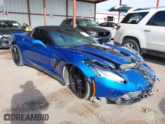 2015 Chevrolet Corvette Z51 3LT z VIN 1G1YL3D75F5113174, wystawiony jako IAAI lot #43237194 z przebiegiem 48 995 mil mil oraz . Historia ofert i sprzedaży dostępna na DreamBid. Obrazek 1.