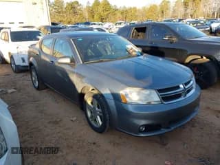 ✅ 2013 Dodge Avenger SXT • VIN: 1C3CDZCB6DN558418 • Lot: 41406317. Wystawiony na IAAI z przebiegiem 153 439 mil. Bezpłatny archiwum sprzedaży aukcyjnych z USA i szczegółowy raport historii pojazdu na DreamBid. Zdjęcie 1.