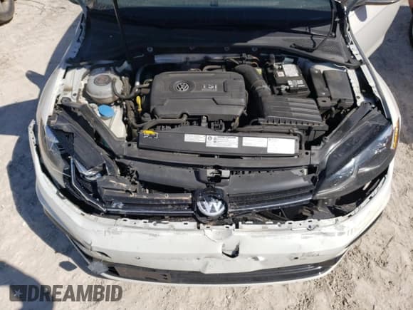 ✅ 2019 Volkswagen Golf R • VIN: WVWWA7AU3KW159967 • Lot: 48267074. Wystawiony na Copart z przebiegiem 52 406 mil. Bezpłatny archiwum sprzedaży aukcyjnych z USA i szczegółowy raport historii pojazdu na DreamBid. Zdjęcie 11.