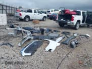 ✅ 2018 Toyota Tundra SR5 • VIN: 5TFDW5F12JX735228 • Лот: 43255268. Опубликован ранее на IAAI с пробегом 47 638 миль. Бесплатный доступ к архиву аукционных продаж из США и подробный отчёт об истории автомобиля на DreamBid. Изображение 19.