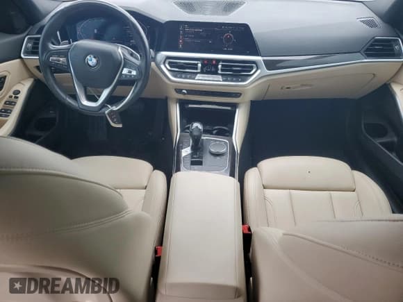 ✅ 2020 BMW 3 Series 330i xDrive • VIN: 3MW5R7J07L8B23045 • Lot: 51996095. Listed on Copart with 92,690 mi. Free auction sales archive from the USA and detailed vehicle history report at DreamBid. Image 8.