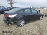 ✅ 2015 Ford Focus S • VIN: 1FADP3E24FL349183 • Lot: 91809575. Wystawiony na Copart z przebiegiem 125 318 mil. Bezpłatny archiwum sprzedaży aukcyjnych z USA i szczegółowy raport historii pojazdu na DreamBid. Zdjęcie 3.