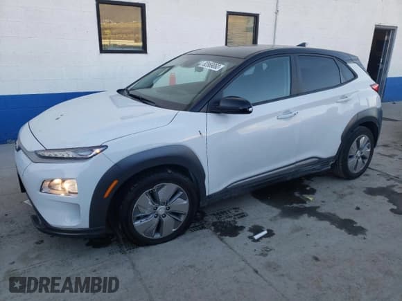 ✅ 2021 Hyundai Kona SEL • VIN: KM8K23AGXMU099274 • Лот: 82869063. Опубликован ранее на Copart с пробегом 33 651 миль. Бесплатный доступ к архиву аукционных продаж из США и подробный отчёт об истории автомобиля на DreamBid. Изображение 1.