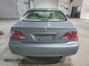✅ 2002 Lexus ES 300 • VIN: JTHBF30G920037491 • Лот: 93692625. Опубликован ранее на Copart с пробегом 124 463 миль. Бесплатный доступ к архиву аукционных продаж из США и подробный отчёт об истории автомобиля на DreamBid. Изображение 6.