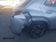 ✅ 2023 Lexus UX 250h Premium • VIN: JTHP6JBH7P2148102 • Lot: 43488041. Wystawiony na IAAI z przebiegiem 21 340 mil. Bezpłatny archiwum sprzedaży aukcyjnych z USA i szczegółowy raport historii pojazdu na DreamBid. Zdjęcie 19.