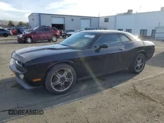 ✅ 2010 Dodge Challenger SE • VIN: 2B3CJ4DV1AH272806 • Lot: 41700415. Wystawiony na Copart z przebiegiem 220 026 mil. Bezpłatny archiwum sprzedaży aukcyjnych z USA i szczegółowy raport historii pojazdu na DreamBid. Zdjęcie 1.