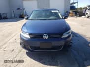 ✅ 2011 Volkswagen Jetta SEL • VIN: 3VWLX7AJ6BM079020 • Lot: 85310235. Wystawiony na Copart z przebiegiem 98 558 mil. Bezpłatny archiwum sprzedaży aukcyjnych z USA i szczegółowy raport historii pojazdu na DreamBid. Zdjęcie 5.
