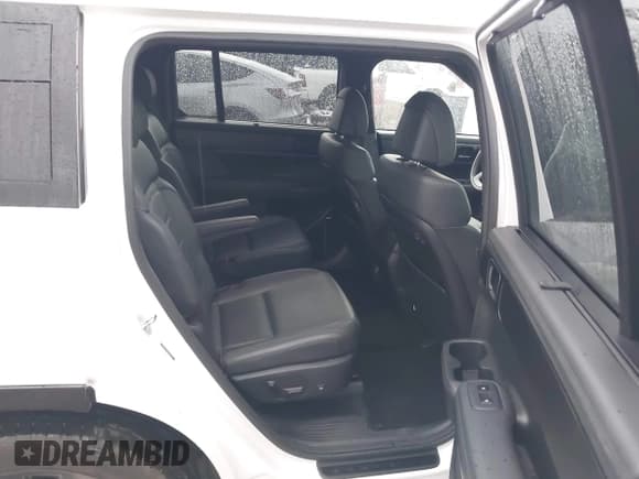 ✅ 2024 Hyundai Santa Fe Calligraphy • VIN: 5NMP54GL3RH055207 • Лот: 43267700. Опубликован ранее на IAAI с пробегом 37 546 миль. Бесплатный доступ к архиву аукционных продаж из США и подробный отчёт об истории автомобиля на DreamBid. Изображение 8.