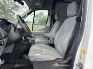 ✅ 2015 Ford Transit • VIN: 1FTYR2XM7FKA37976 • Lot: 80205575. Wystawiony na Copart z przebiegiem 119 813 mil. Bezpłatny archiwum sprzedaży aukcyjnych z USA i szczegółowy raport historii pojazdu na DreamBid. Zdjęcie 5.