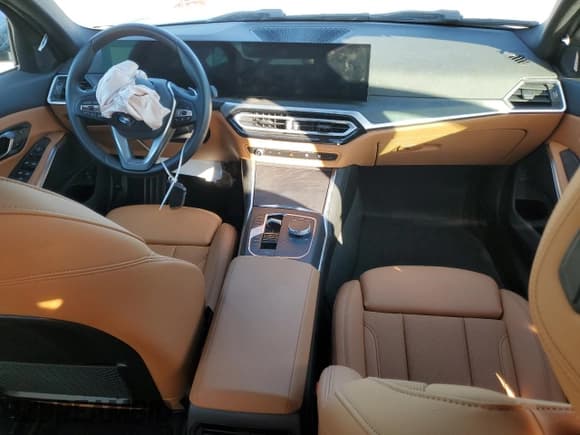 ✅ 2023 BMW 3 Series 330i • VIN: 3MW69FF09P8D71861 • Lot: 93385675. Listed on Copart with 16,079 mi. Free auction sales archive from the USA and detailed vehicle history report at DreamBid. Image 8.