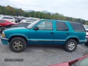 ✅ 1996 Chevrolet Blazer • VIN: 1GNDT13W3T2305670 • Lot: 43289049. Wystawiony na IAAI z przebiegiem 162 629 mil. Bezpłatny archiwum sprzedaży aukcyjnych z USA i szczegółowy raport historii pojazdu na DreamBid. Zdjęcie 15.