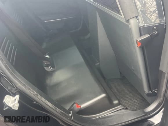 ✅ 2018 Dodge Charger Police • VIN: 2C3CDXKT7JH266201 • Lot: 50518225. Listed on Copart with 124,451 mi. Free auction sales archive from the USA and detailed vehicle history report at DreamBid. Image 6.