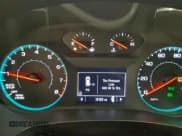 ✅ 2023 Chevrolet Traverse LS • VIN: 1GNEVFKW7PJ326238 • Lot: 93396895. Wystawiony na Copart z przebiegiem 16 120 mil. Bezpłatny archiwum sprzedaży aukcyjnych z USA i szczegółowy raport historii pojazdu na DreamBid. Zdjęcie 9.