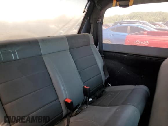 ✅ 2007 Jeep Wrangler X • VIN: 1J4FA24147L125463 • Лот: 57467355. Опубликован ранее на Copart с пробегом 190 196 миль. Бесплатный доступ к архиву аукционных продаж из США и подробный отчёт об истории автомобиля на DreamBid. Изображение 10.