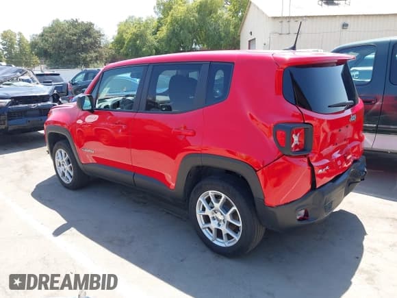 ✅ 2023 Jeep Renegade Latitude • VIN: ZACNJDB14PPP12416 • Lot: 43042862. Listed on IAAI with 38,070 mi. Free auction sales archive from the USA and detailed vehicle history report at DreamBid. Image 3.