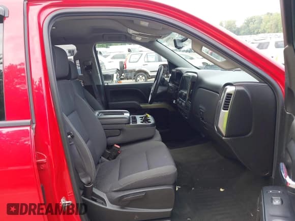 ✅ 2017 Chevrolet Silverado 1500 LT • VIN: 1GCVKREC1HZ120677 • Лот: 42999904. Опубликован ранее на IAAI с пробегом 72 548 миль. Бесплатный доступ к архиву аукционных продаж из США и подробный отчёт об истории автомобиля на DreamBid. Изображение 5.