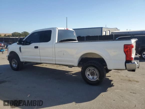 ✅ 2019 Ford F-250 XL • VIN: 1FT7X2B60KEE91411 • Лот: 93398765. Опубликован ранее на Copart с пробегом 193 117 миль. Бесплатный доступ к архиву аукционных продаж из США и подробный отчёт об истории автомобиля на DreamBid. Изображение 2.