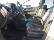 ✅ 2020 Chevrolet Equinox Premier • VIN: 2GNAXNEV4L6136250 • Lot: 84216555. Wystawiony na Copart z przebiegiem 95 757 mil. Bezpłatny archiwum sprzedaży aukcyjnych z USA i szczegółowy raport historii pojazdu na DreamBid. Zdjęcie 7.