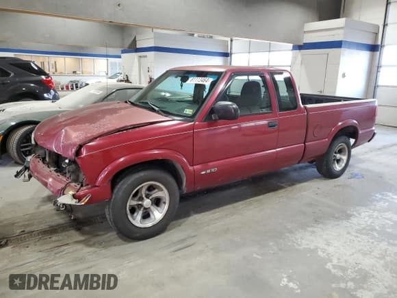 ✅ 1999 Chevrolet S-10 LS • VIN: 1GCCS19X9XK105017 • Лот: 81113464. Опубликован ранее на Copart с пробегом 210 892 миль. Бесплатный доступ к архиву аукционных продаж из США и подробный отчёт об истории автомобиля на DreamBid. Изображение 1.