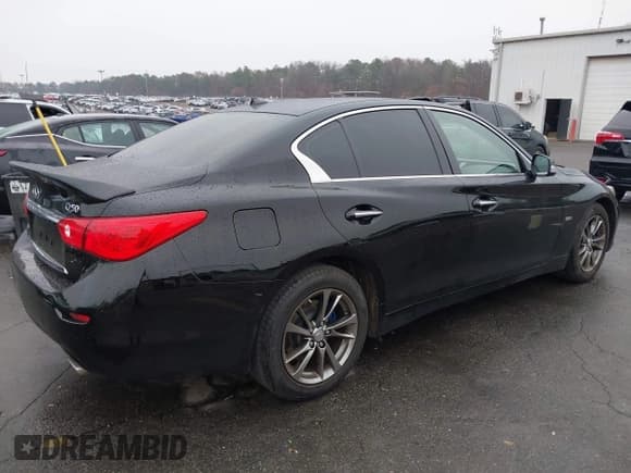 ✅ 2017 Infiniti Q50 Signature Edition • VIN: JN1EV7AR7HM840362 • Lot: 43744755. Listed on IAAI with 51,392 mi. Free auction sales archive from the USA and detailed vehicle history report at DreamBid. Image 4.