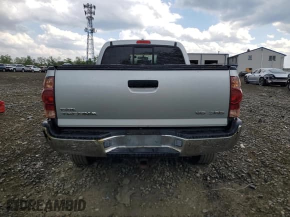 ✅ 2005 Toyota Tacoma • VIN: 5TEMU52N35Z126145 • Lot: 55391105. Listed on Copart with 150,046 mi. Free auction sales archive from the USA and detailed vehicle history report at DreamBid. Image 6.