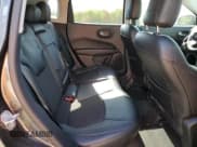 ✅ 2018 Jeep Compass Latitude • VIN: 3C4NJDBB2JT103627 • Lot: 54354225. Wystawiony na Copart z przebiegiem 25 851 mil. Bezpłatny archiwum sprzedaży aukcyjnych z USA i szczegółowy raport historii pojazdu na DreamBid. Zdjęcie 11.