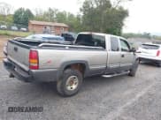 ✅ 2000 Chevrolet Silverado 2500 LS • VIN: 1GCGK29U0YE159139 • Lot: 43324253. Wystawiony na IAAI z przebiegiem 173 646 mil. Bezpłatny archiwum sprzedaży aukcyjnych z USA i szczegółowy raport historii pojazdu na DreamBid. Zdjęcie 4.